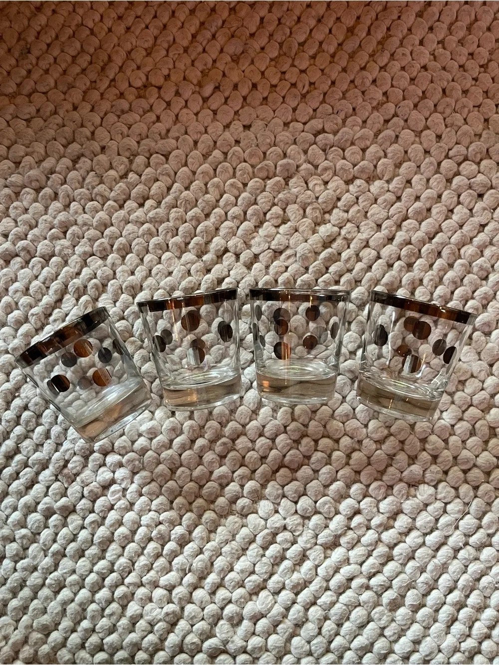 Set of 4 Dorothy Thorpe Silver Polka Dot Accent Glass Tumblers